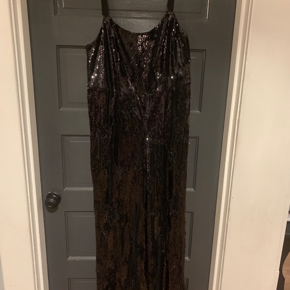 Dress the Population liquid black sequin jumper - Picture 4 of 9